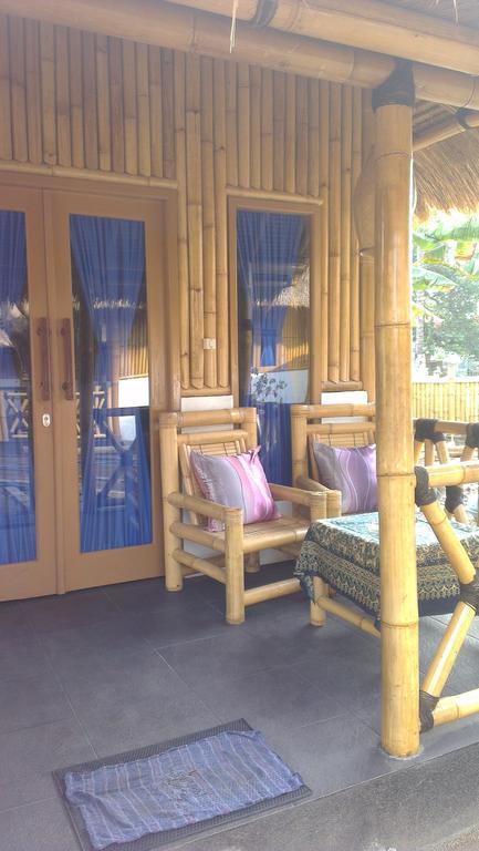 Tua Tua Keladi Bungalows Gili Air Exterior foto